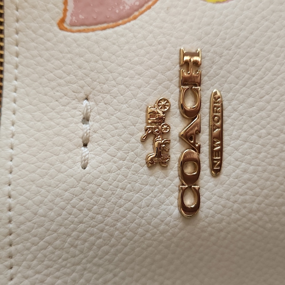 Coach Cream With Dreamy Floral Print Bucket Bag - Picture 3 of 15